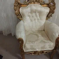 مبل سلطنتی ۹نفره ومیزغذاخوری ۴نفره