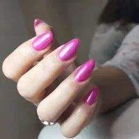 انجام خدمات ناخن  ژل و براشینگ