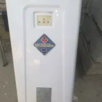 آبگرمکن برقی 40 لیتری دیواری  دوسال کارکرده  سالم