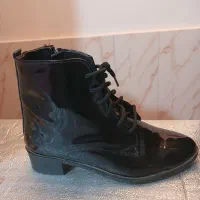 نیم پوت|کیف، کفش، کمربند|زرندیه, |دیوار