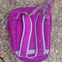 کیف مدرسه نو|کیف، کفش، کمربند|رباط‌کریم, رباط‌کریم|دیوار