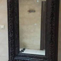 فروش یک عدد بوفه و یک عدد آینه و گل میز