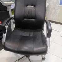 صندلی سالم و تمیز چرخ ها و جک سالم قیمت ۲۷۰۰|مبلمان اداری|فولادشهر, C7|دیوار