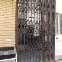 درب مغازه وشیشه سکوریت