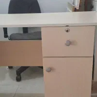 میز و صندلی اداری با قیمت استثنایی