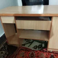 میز کامپیوتر و تحریر