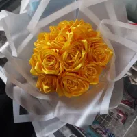 گل رز روبانی