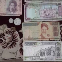 تعدادی سکه و اسکناس و مهر قدیمی.قیمت توافقی