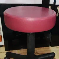 دو عدد صندلی نو روکش چرم