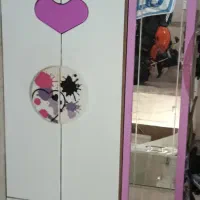 کمد دخترانه همراه با جالباسی و کتاب خانه و کشو