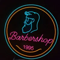 ساخت انواع تابلو و برچسب شیشه