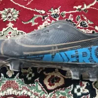 کفش فوتبال در حدنچ