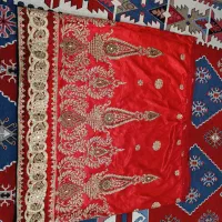 لباس محلی رنگ قرمز|لباس|شیراز, قلعه نو|دیوار