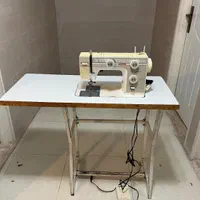 چرخ ژانومه مدل ۳۹۳ بهمراه میز|چرخ خیاطی و ریسندگی|رشت, گلسار|دیوار