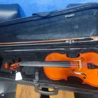 ویولن ۴/۴ و کالیمبا