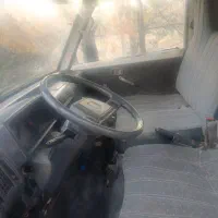 مزدا تایتان ژاپنی|خودرو سواری و وانت|تهران, فلسطین (میدان انقلاب)|دیوار