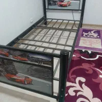 تخت یه نفره فلزی وسط تاج MDF عروسکی|تخت و سرویس خواب|کاشان, شهرک خاتم الانبیا (مسکن ملی کاشان)|دیوار