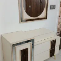 میز آرایشی تمیز