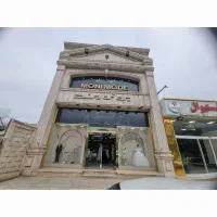 فروشنده خانم شیفت عصر