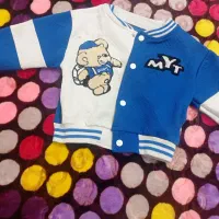 چند دست لباس و کیف و کاپشن