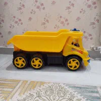 کامیون بزرگ با تحمل وزن ۲۰۰ کیلو