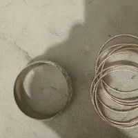 النگوی پهن  وباریک جنس خوب وقیمت مناسب جنسش استیل|بدلیجات|قم, باجک سه|دیوار