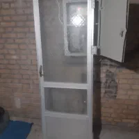 درب الومبنیومی قدیمی