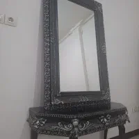 میز و آینه