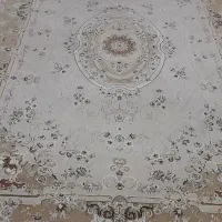 فرش ۶متری سالم بدون کوچکترین زدی یا لکه