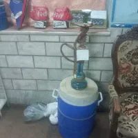 چند عدد دستکش وکلمن وقلیان