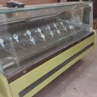 یخچال بستنی