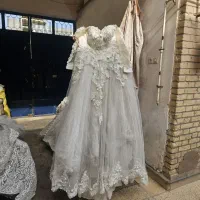 لباس عروس دونه 350تومن فقط میخوام کمکی باش براتون