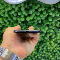 iphone SE (2020)|موبایل|تهران, فلسطین (میدان انقلاب)|دیوار