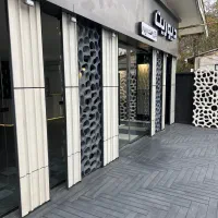 فروشنده خانم