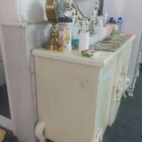 میزارایش باآینه چوب گردو مقاوم