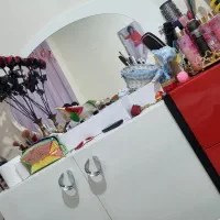 تخت و میزآرایش و دوعدد بغل تختی|تخت و سرویس خواب|تهران, بهار|دیوار