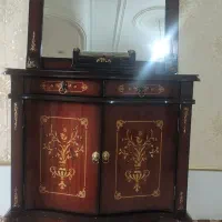 آینه و کنسول