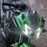 مگلی ۲۰۰ مشکی سبز