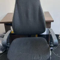 میز تحریر و صندلی چرخ دار  ارتفاع متحرک