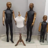 مانکن کودک. فروشگاهی