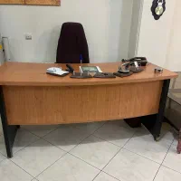 میز مدیریت بهمراه صندلی