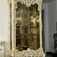 ویترین در حد نو و مناسب برای جهیزیه