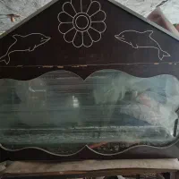 تلویزیون میز و آکواریوم