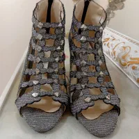 کیف وکفش|کیف، کفش، کمربند|ننور, |دیوار