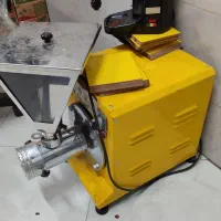 دستگاه آسیاب قهوه و دستگاه کره گیری