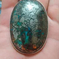 گردنبند فیروزه|کلکسیون اشیاء عتیقه|گچی, |دیوار