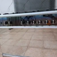 اجاق گاز در حد نو خیلی تمیز