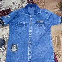 پیراهن و شلوار لی