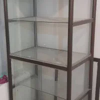 ویترین شیشه ای فلزی