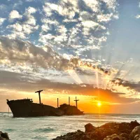 استخدام نیروی عکاس